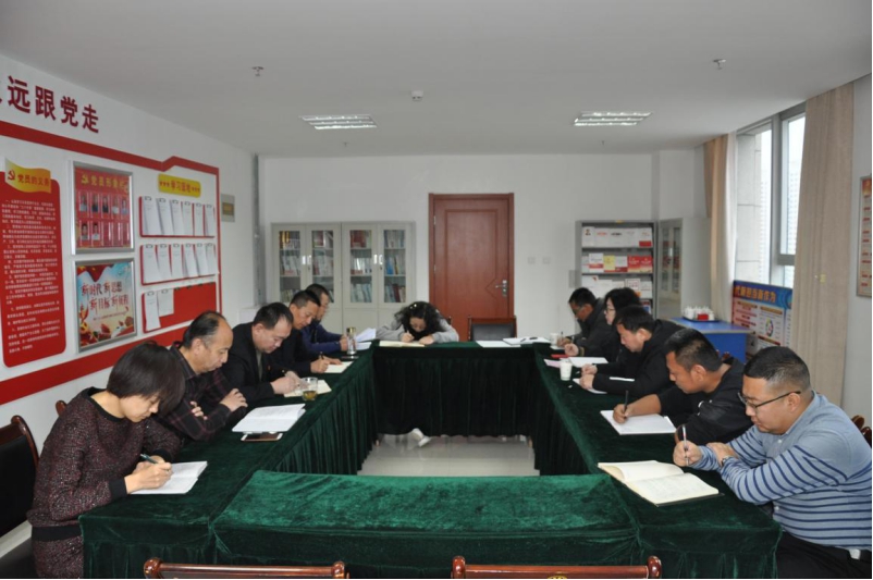 銘記“生命線”、分清“是非線” 修筑“防腐線”、不踩“高壓線”