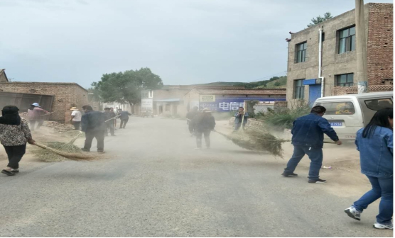 以“慶七一”為載體，物產(chǎn)工投公司黨委將“黨的建設(shè)重點強化年”活動向基層延伸